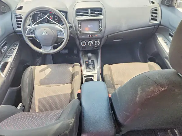 JA4AP3AU8JU009651 2018 MITSUBISHI OUTLANDER - Image 8