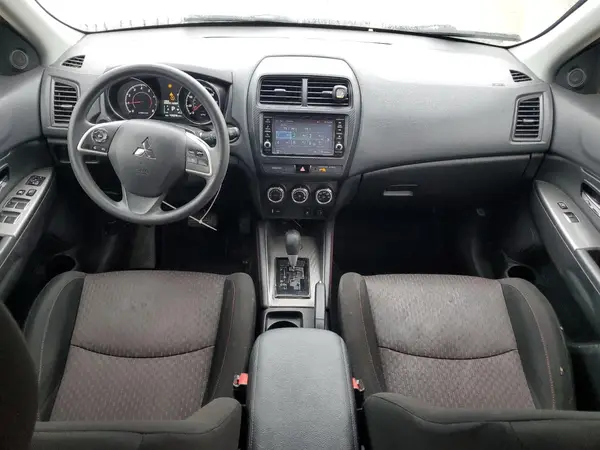 JA4AP3AU8JU023355 2018 MITSUBISHI OUTLANDER - Image 8