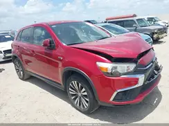 JA4AP3AU8JZ001861 2018 MITSUBISHI OUTLANDER