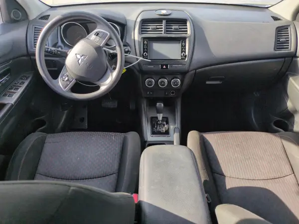 JA4AP3AU8JZ005702 2018 MITSUBISHI OUTLANDER - Image 8