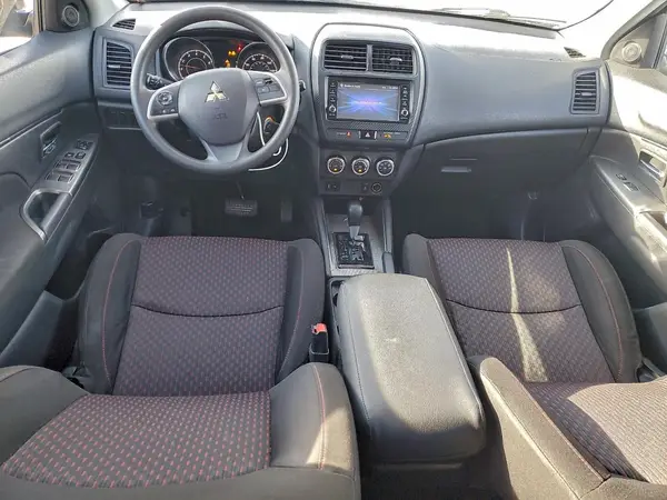 JA4AP3AU8JZ010012 2018 MITSUBISHI OUTLANDER - Image 8