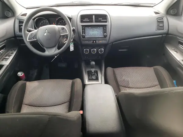 JA4AP3AU8JZ014397 2018 MITSUBISHI OUTLANDER - Image 8