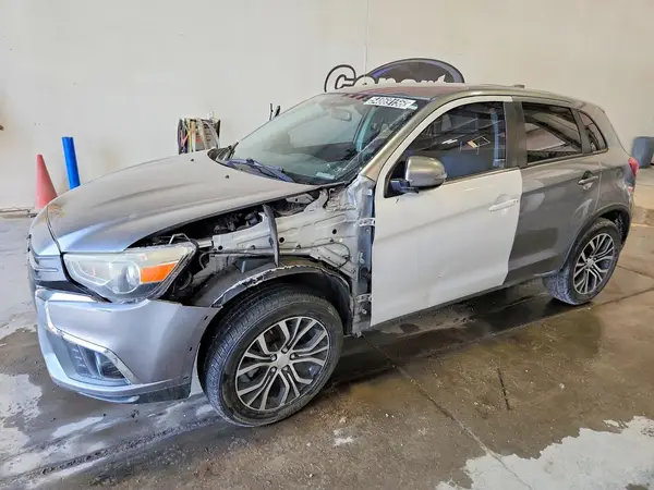 JA4AP3AU8JZ017719 2018 MITSUBISHI OUTLANDER - Image 1