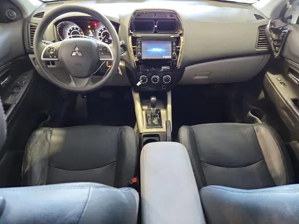 JA4AP3AU8JZ017719 2018 MITSUBISHI OUTLANDER - Image 8