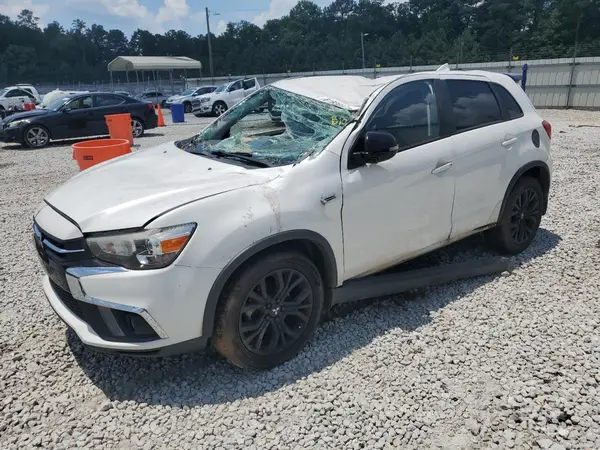 JA4AP3AU8JZ024377 2018 MITSUBISHI OUTLANDER - Image 1