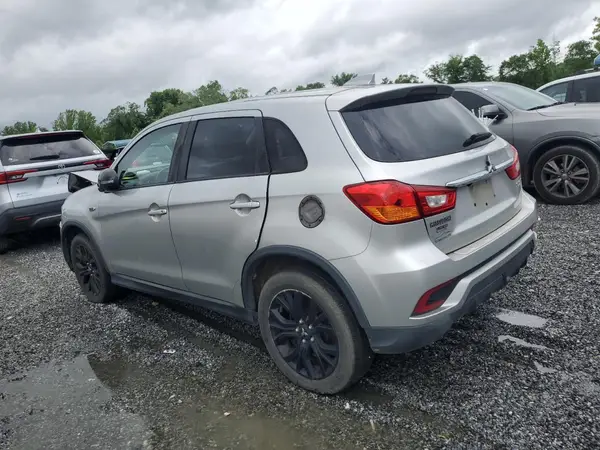 JA4AP3AU8JZ026162 2018 MITSUBISHI OUTLANDER - Image 2