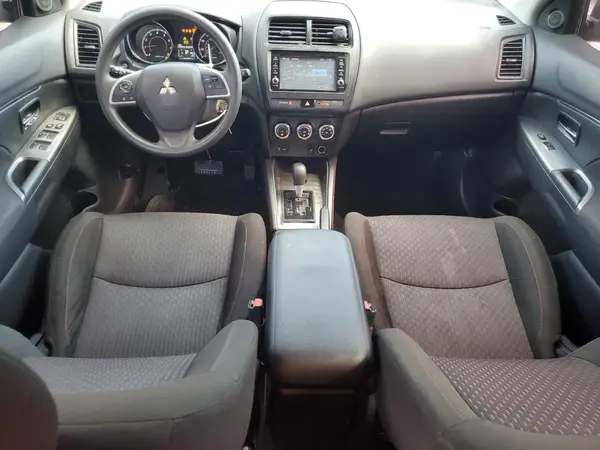 JA4AP3AU8JZ031166 2018 MITSUBISHI OUTLANDER - Image 8