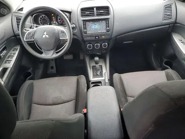 JA4AP3AU8KU002233 2019 MITSUBISHI OUTLANDER - Image 8