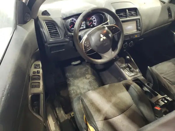 JA4AP3AU8KU003107 2019 MITSUBISHI OUTLANDER - Image 8