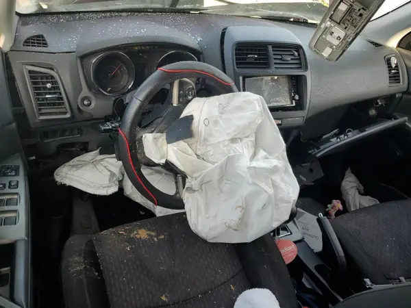 JA4AP3AU8KU004029 2019 MITSUBISHI OUTLANDER - Image 8