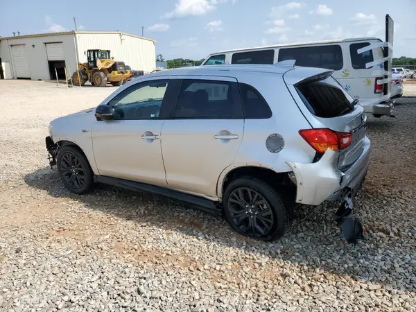 JA4AP3AU8KU008727 2019 MITSUBISHI OUTLANDER - Image 2