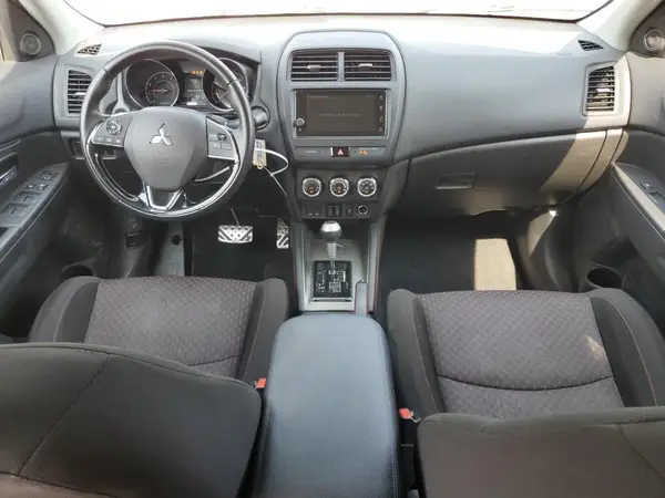 JA4AP3AU8KU008727 2019 MITSUBISHI OUTLANDER - Image 8