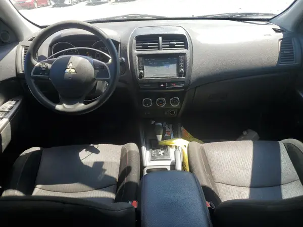 JA4AP3AU8KU010185 2019 MITSUBISHI OUTLANDER - Image 8