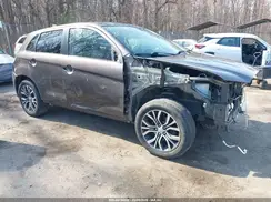 JA4AP3AU8KU015788 2019 MITSUBISHI OUTLANDER