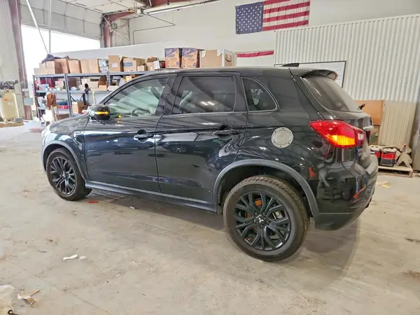 JA4AP3AU8KU015953 2019 MITSUBISHI OUTLANDER - Image 2