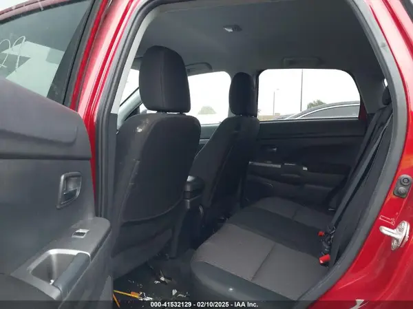 JA4AP3AU8KU017623 2019 MITSUBISHI OUTLANDER - Image 8