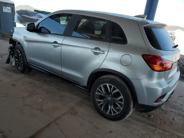 JA4AP3AU8KU017900 2019 MITSUBISHI OUTLANDER - Image 2