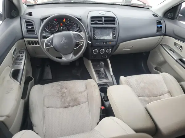 JA4AP3AU8KU021641 2019 MITSUBISHI OUTLANDER - Image 8