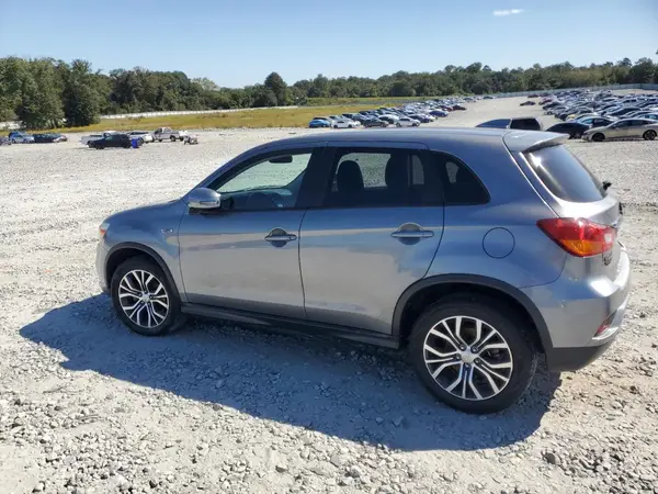 JA4AP3AU8KU024846 2019 MITSUBISHI OUTLANDER - Image 2