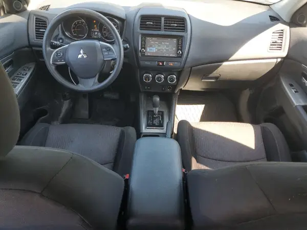 JA4AP3AU8KU024846 2019 MITSUBISHI OUTLANDER - Image 8