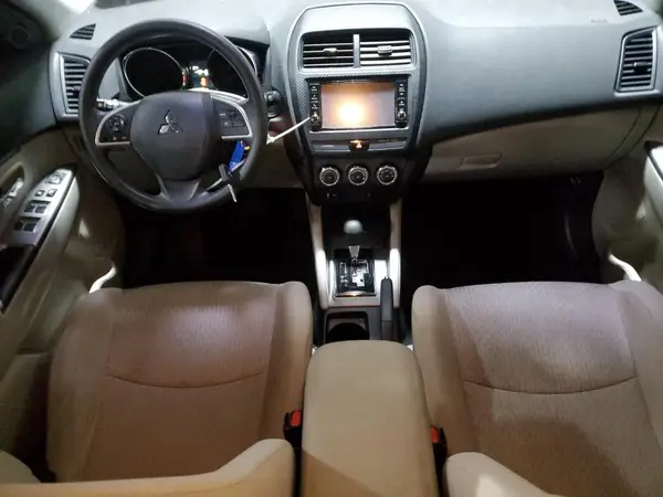 JA4AP3AU8KU025897 2019 MITSUBISHI OUTLANDER - Image 8