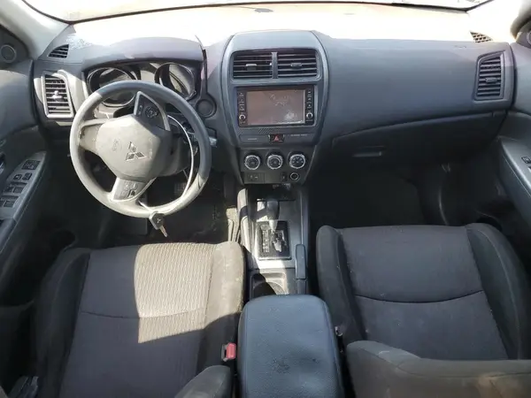 JA4AP3AU8KU028895 2019 MITSUBISHI OUTLANDER - Image 8