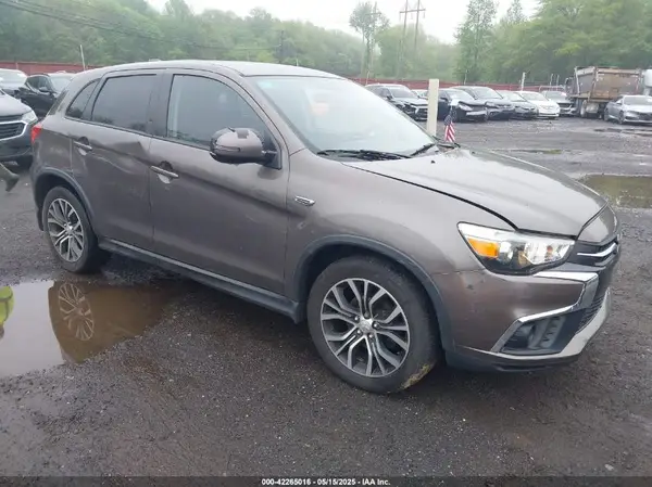 JA4AP3AU8KU029559 2019 MITSUBISHI OUTLANDER - Image 1