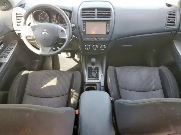 JA4AP3AU8KU031778 2019 MITSUBISHI OUTLANDER - Image 8