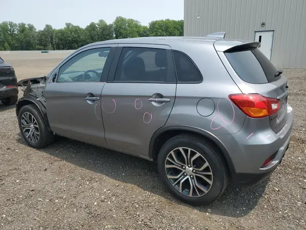 JA4AP3AU8KU033594 2019 MITSUBISHI OUTLANDER - Image 2