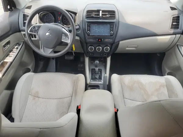 JA4AP3AU8KU033594 2019 MITSUBISHI OUTLANDER - Image 8