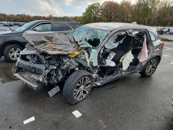 JA4AP3AU8KU033630 2019 MITSUBISHI OUTLANDER - Image 1