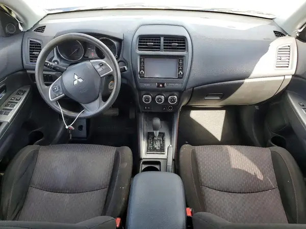 JA4AP3AU8KU034468 2019 MITSUBISHI OUTLANDER - Image 8