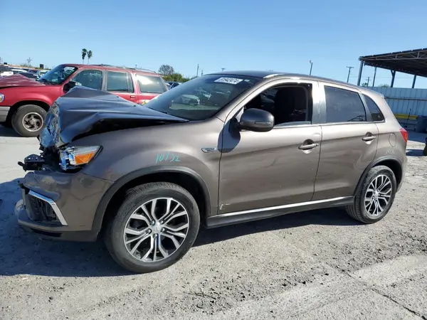 JA4AP3AU8KU034759 2019 MITSUBISHI OUTLANDER - Image 1