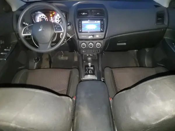 JA4AP3AU8KU035149 2019 MITSUBISHI OUTLANDER - Image 8