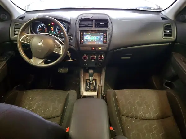 JA4AP3AU8LU004856 2020 MITSUBISHI OUTLANDER - Image 8