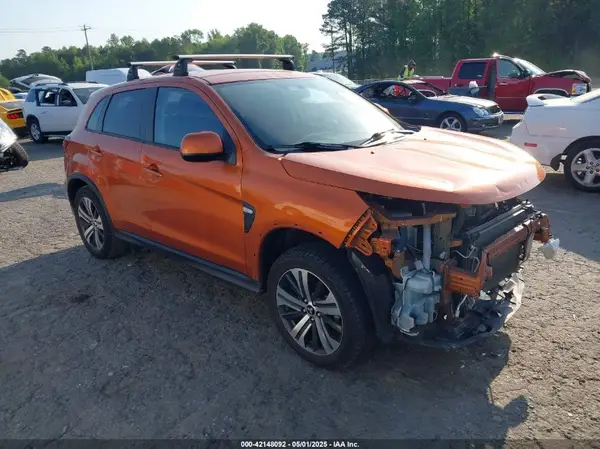 JA4AP3AU8LU005134 2020 MITSUBISHI OUTLANDER - Image 1