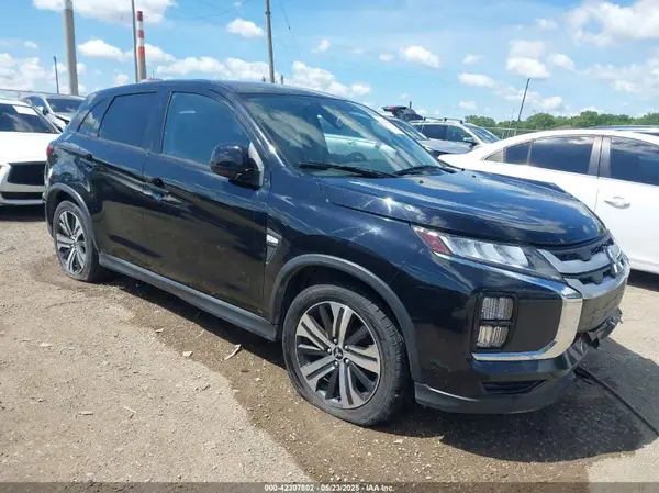 JA4AP3AU8LU005358 2020 MITSUBISHI OUTLANDER - Image 1