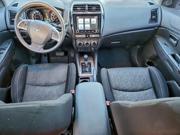 JA4AP3AU8LU005845 2020 MITSUBISHI OUTLANDER - Image 8