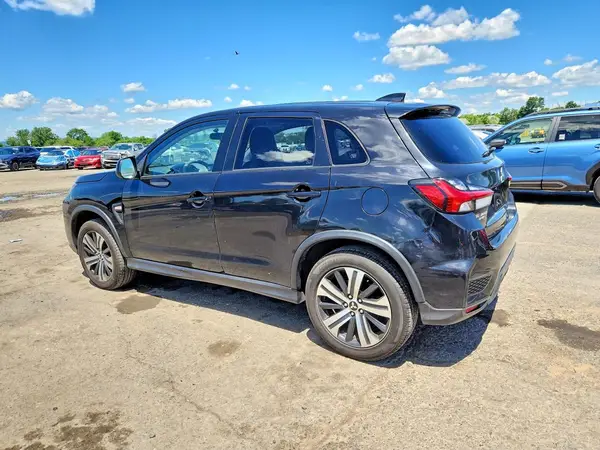 JA4AP3AU8LU010155 2020 MITSUBISHI OUTLANDER - Image 2