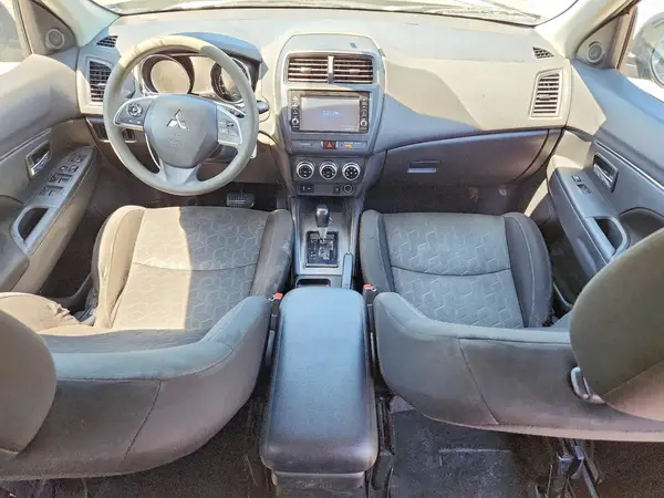 JA4AP3AU8LU010155 2020 MITSUBISHI OUTLANDER - Image 8