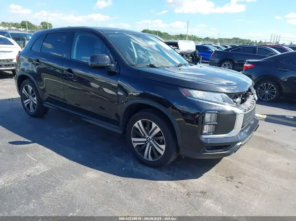 JA4AP3AU8LU014769 2020 MITSUBISHI OUTLANDER - Image 1