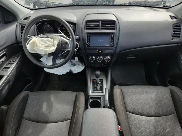 JA4AP3AU8LU016277 2020 MITSUBISHI OUTLANDER - Image 8