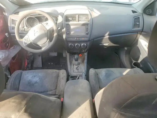 JA4AP3AU8LU027330 2020 MITSUBISHI OUTLANDER - Image 8