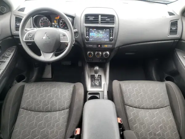 JA4AP3AU8LU029935 2020 MITSUBISHI OUTLANDER - Image 8