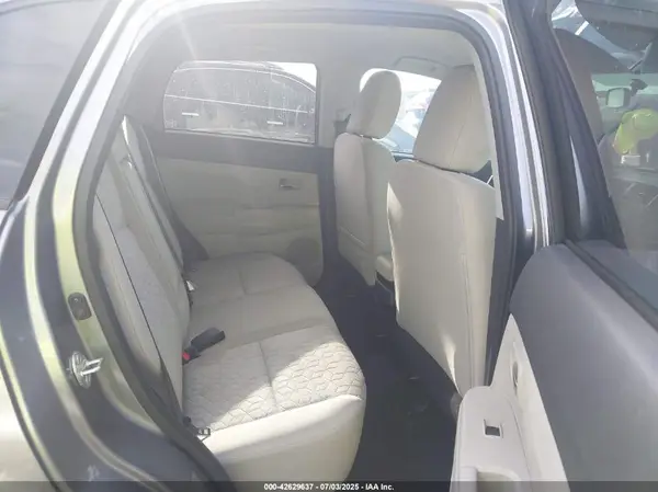 JA4AP3AU8LU030759 2020 MITSUBISHI OUTLANDER - Image 8