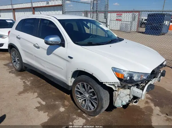 JA4AP3AU9GZ043657 2016 MITSUBISHI OUTLANDER - Image 1