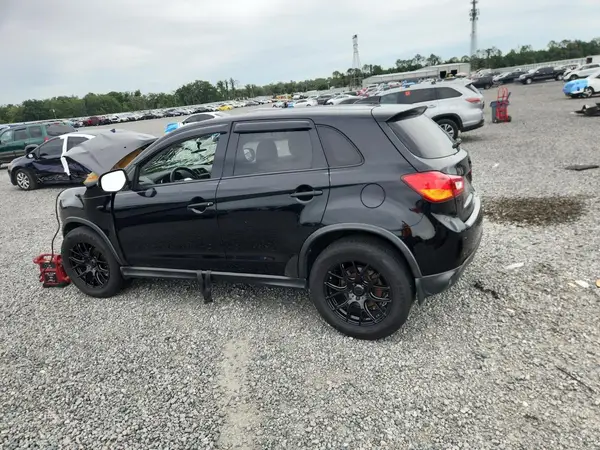JA4AP3AU9HZ006738 2017 MITSUBISHI OUTLANDER - Image 2