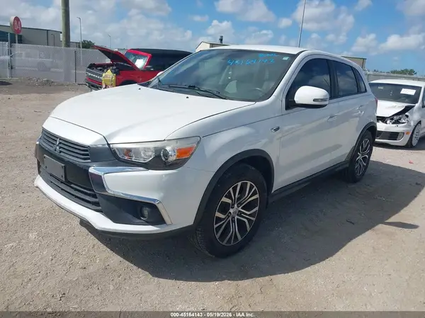JA4AP3AU9HZ012233 2017 MITSUBISHI OUTLANDER - Image 2