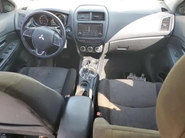JA4AP3AU9HZ018291 2017 MITSUBISHI OUTLANDER - Image 8
