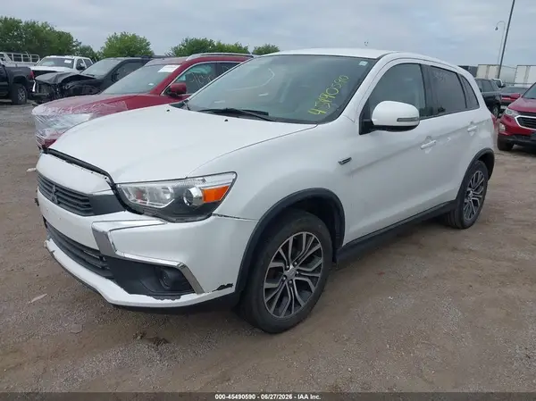 JA4AP3AU9HZ022289 2017 MITSUBISHI OUTLANDER - Image 2